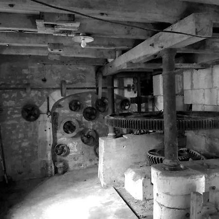 En Le Moulin D'annepont Bed & Breakfast Annepont
